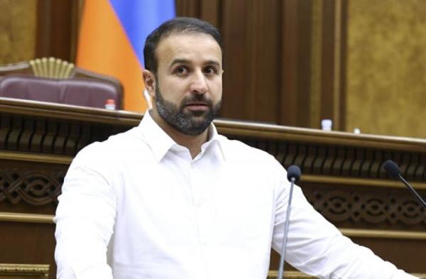 Ինքն իր նախագծին դեմ էր. Գուցե Փաշինյանի՞ց էր sms ստացել. «Հրապարակ»