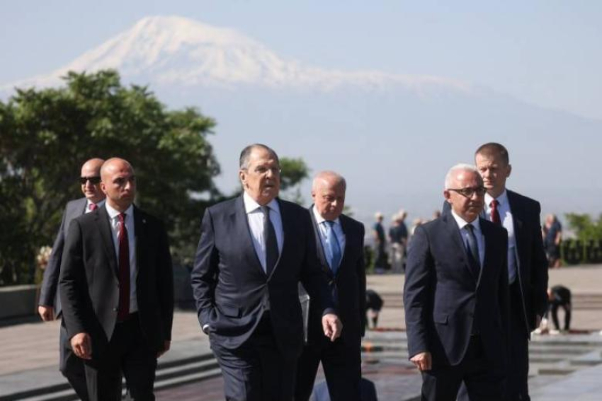 «Հրապարակ». Ցեղասպանության հուշահամալիր այցը հանվել է այցի օրակարգից