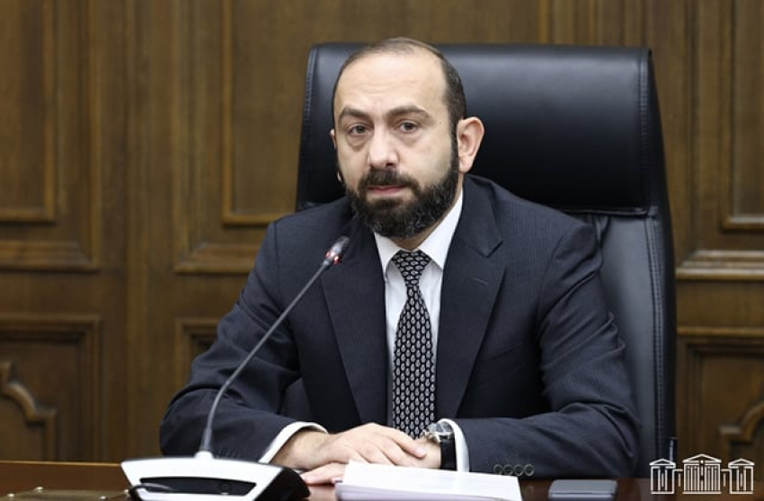 Պատրաստ ենք րոպե առաջ երկխոսել Բաքվի հետ ստորագրման տեղի ու ժամի շուրջ. Միրզոյան. Տեսանյութ