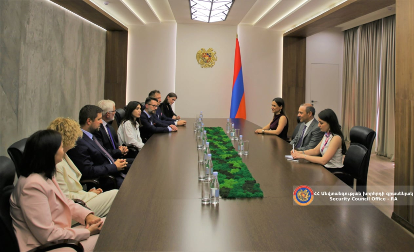 Արմեն Գրիգորյանն ընդունել է Լեհաստանի խորհրդարանական պատվիրակությանը