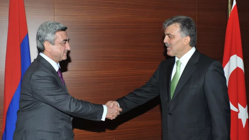 Թուրքիայում Սարգսյանին հյուրասիրելու համար նրբահամ բլիթները հատուկ պատրաստել էր նախագահ Գյուլի կինը․ Գաղտնազերծում․ Սարգսյան-Գյուլ բանակցություններից