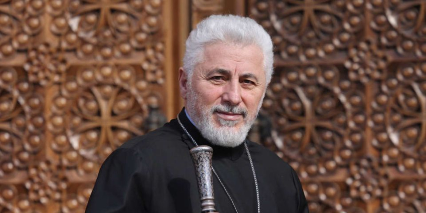 ՌԴ նախագահն Ալեքսանդր Նևսկու շքանշան է շնորհել Եզրաս արքեպիսկոպոս Ներսիսյանին