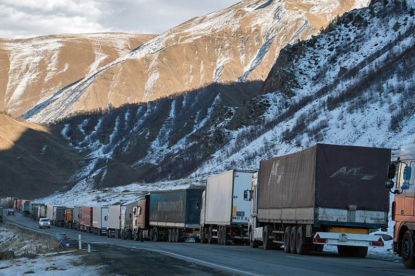 Հունիսի 1-29-ը վրաց-ռուսական սահմանը հատել և ՌԴ է մտել հայկական կոնյակով բեռնված 106 բեռնատար